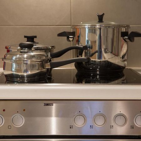 Lovely New Βuild Flat Near Metro - Free Parking 雅典 外观 照片