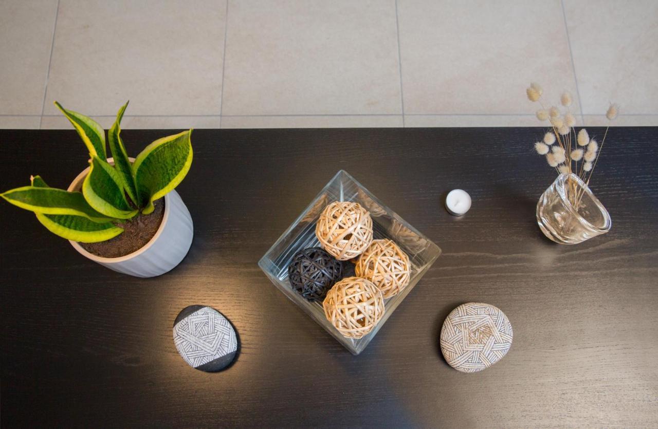 Lovely New Βuild Flat Near Metro - Free Parking 雅典 外观 照片