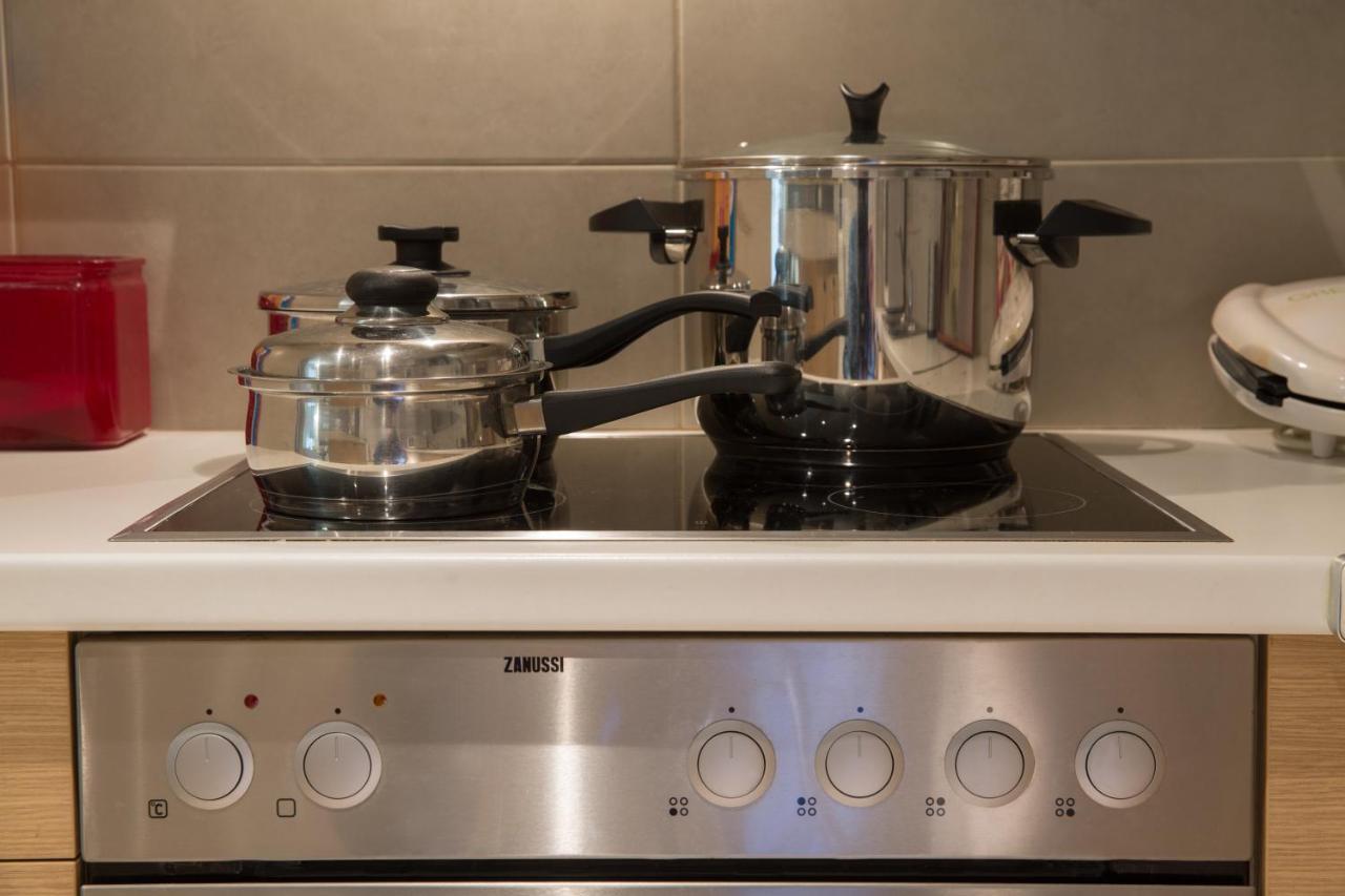 Lovely New Βuild Flat Near Metro - Free Parking 雅典 外观 照片